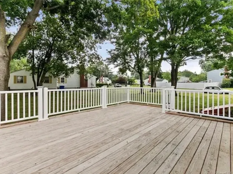 56 Leland Dr — Photo 5