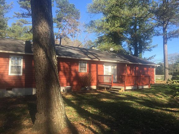 2nd image of 733 Woodhaven Downs
