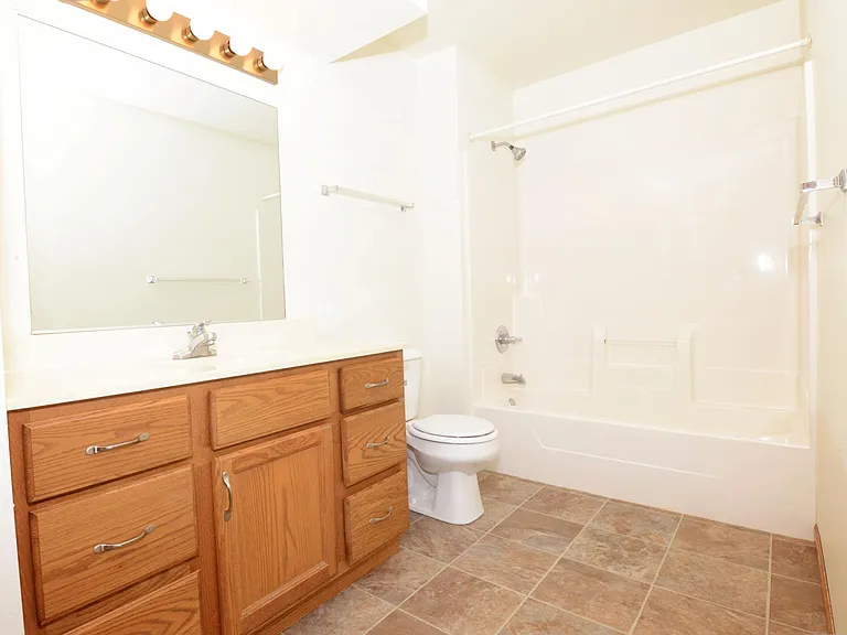2727 Winsor Dr #2727 — Photo 10