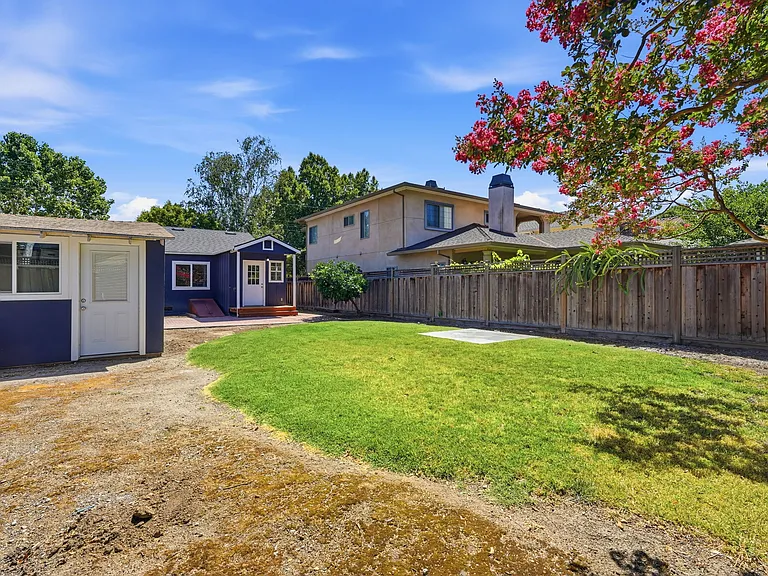2291 Cottle Ave — Photo 34