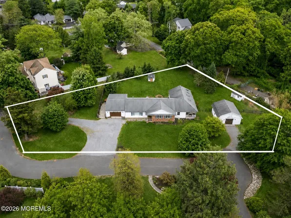 28 Riverview Drive, Tinton Falls, NJ 07724