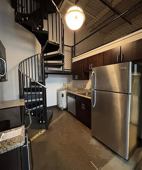 Apt. 33