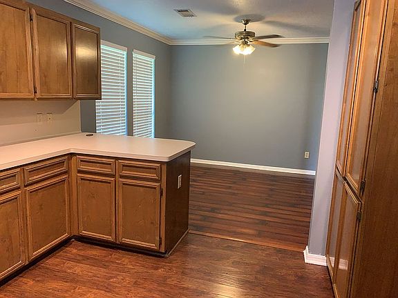 2nd image of 7595 Westhaven Dr