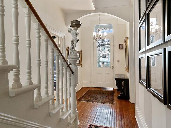 4th image of 4822 Saint Charles Ave #1A