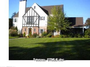 961 Ocean Ave, New London, CT 06320
