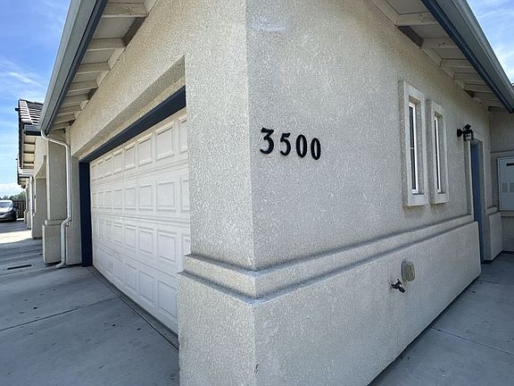 2nd image of 3500-3506 S Villa St #3500