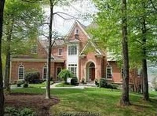11348 Stonehouse Pl, Sterling, VA 20165