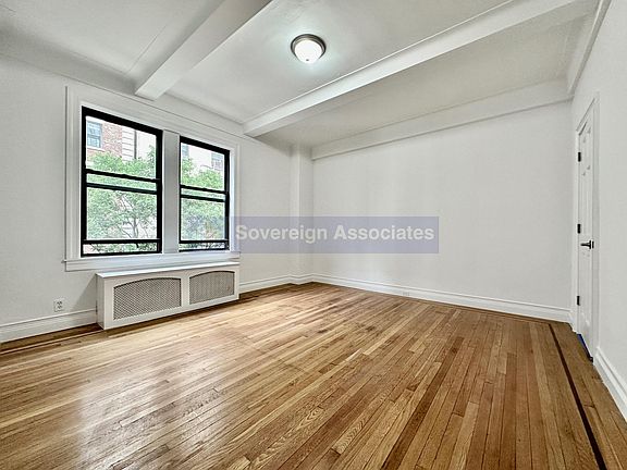 4th image of 308 W 104th St #41A