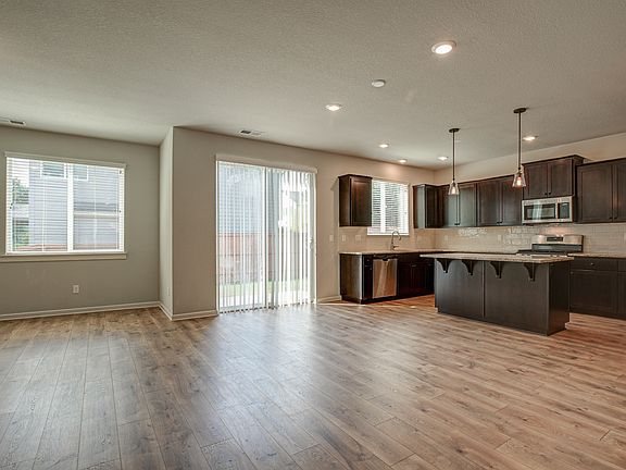 5th image of 30560 NW Eggiman Ct