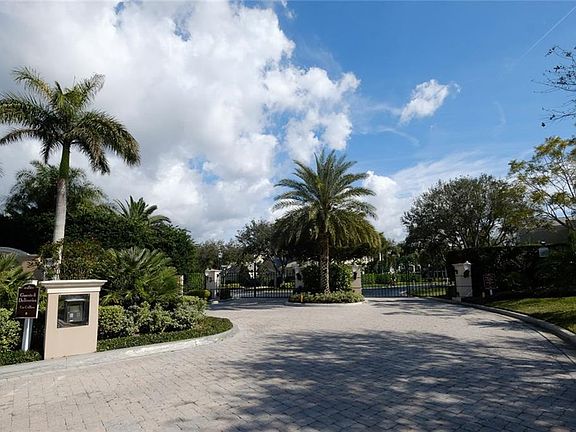 3rd image of 7525 Botanica Pkwy