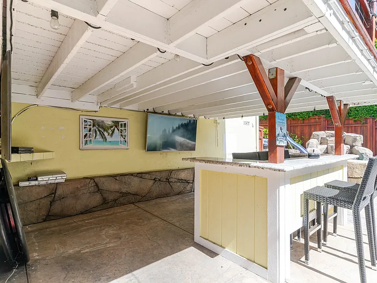660 Woodbury Rd — Photo 31