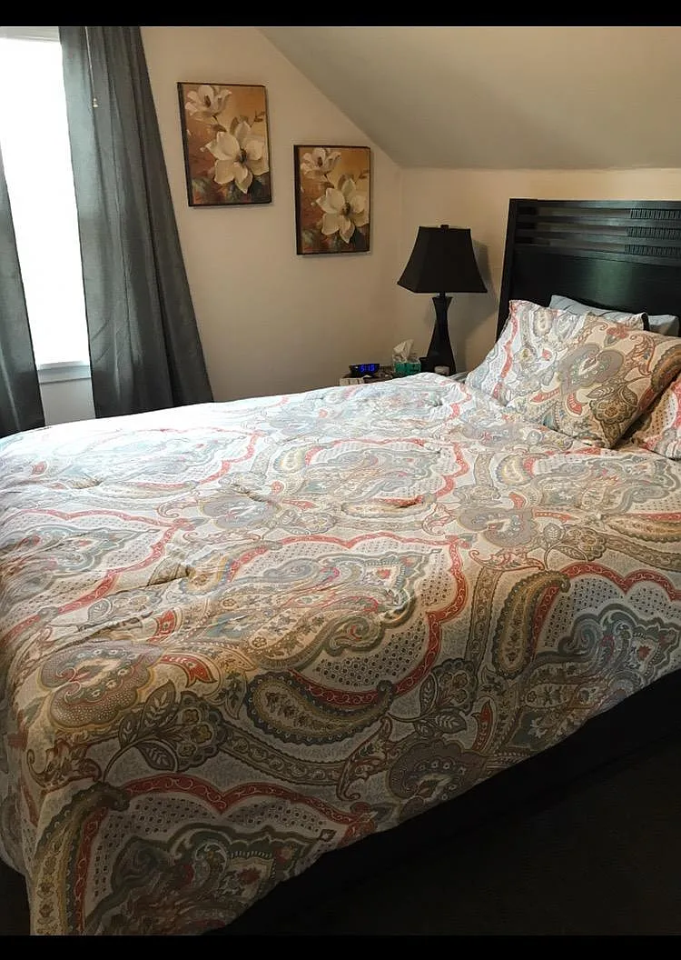 Bedroom - 342 Dartmouth Ave #2