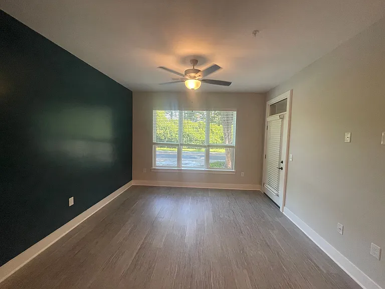 Franklin Forest New Construction 2 Bedrooms — Photo 14