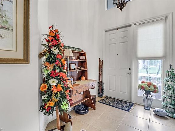 3rd image of 20325 Castlemaine AVE
