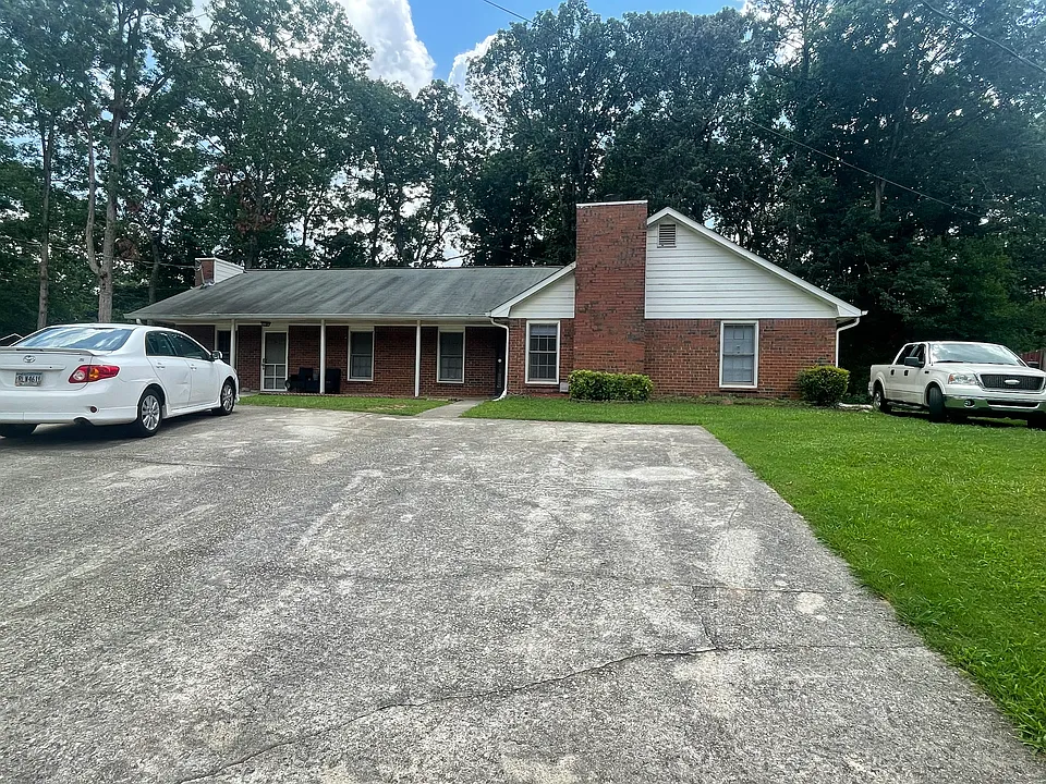 168 Tall Timber Ct #2