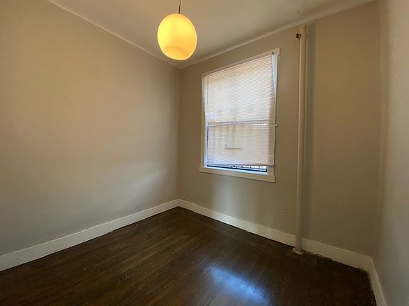3rd image of 600 Lincoln Pl #D3