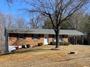 844 Gallows Rd, Gretna, VA 24557