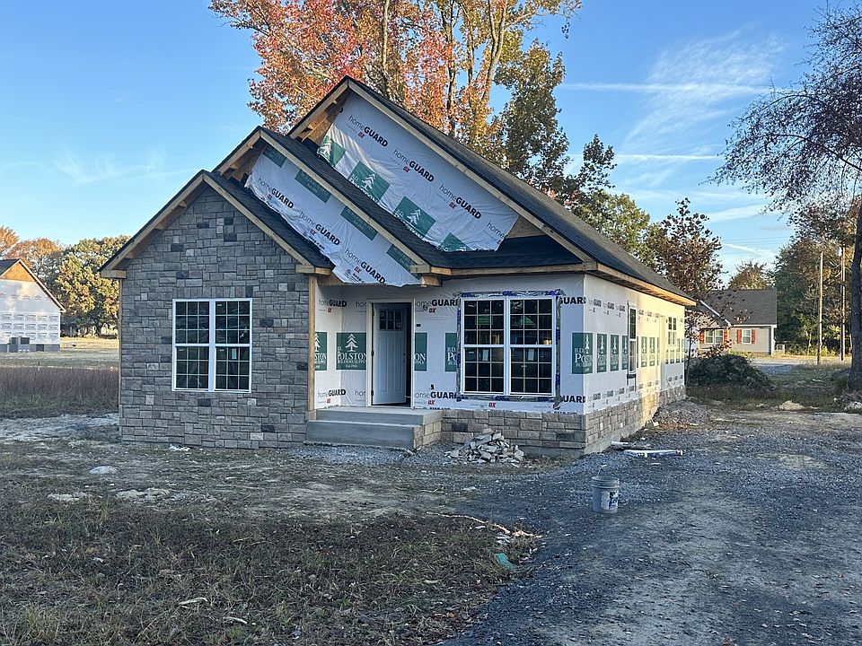 2nd image of 132 Mazie Dr