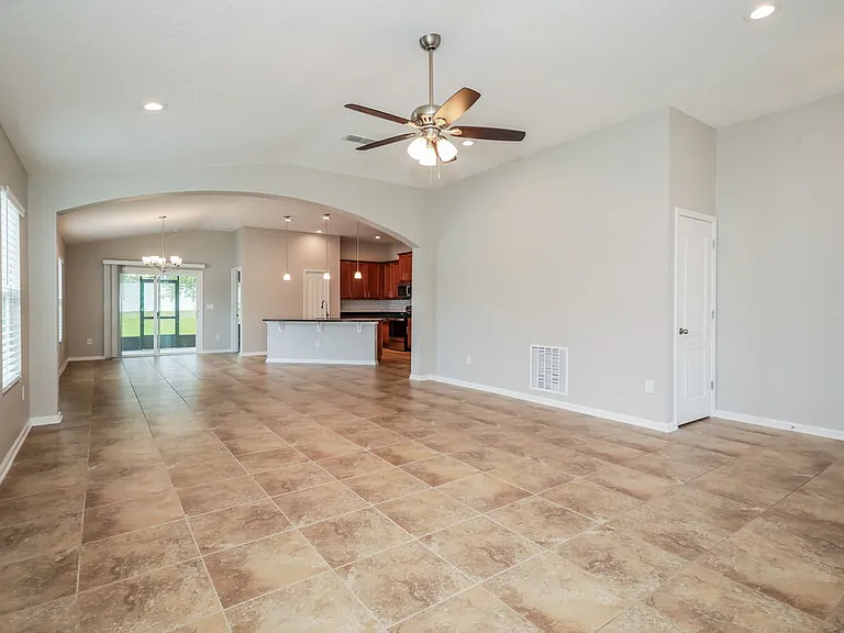 1908 High Prairie Ln — Photo 6