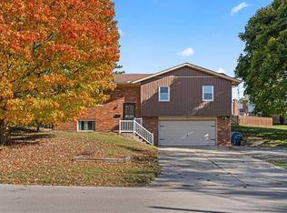 512 Hilltop Dr, Bellefontaine, OH