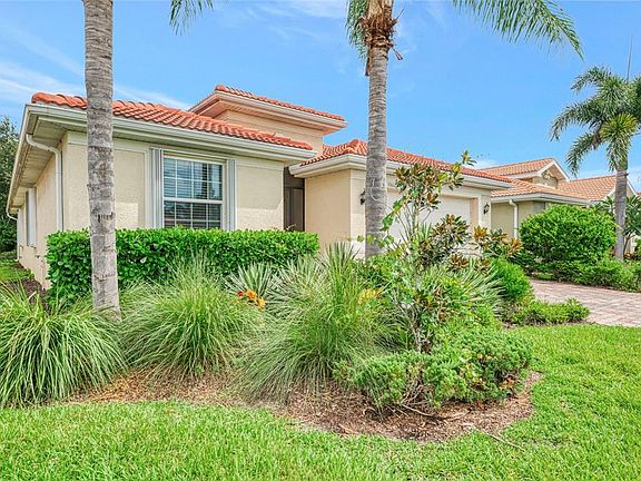 3rd image of 11662 PARROTFISH STREET
