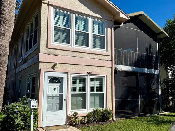 230 Pine St, Neptune Beach, FL 32266