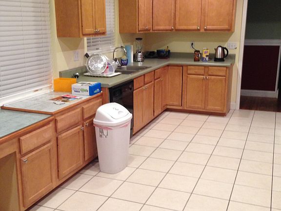 5th image of 738 Connell Dr