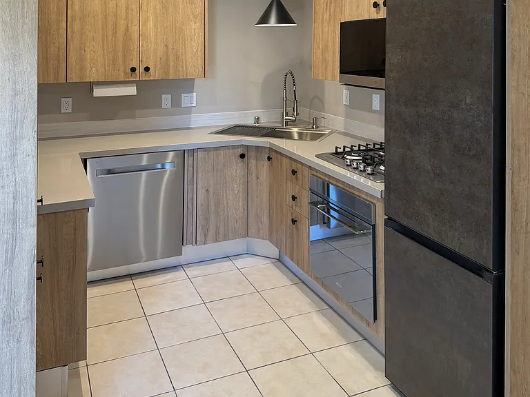 4430 Laurel St #3 — Photo 6