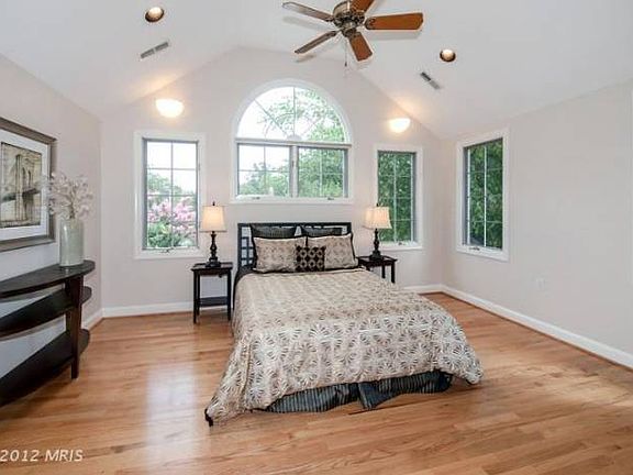 master bed (cedar closet)