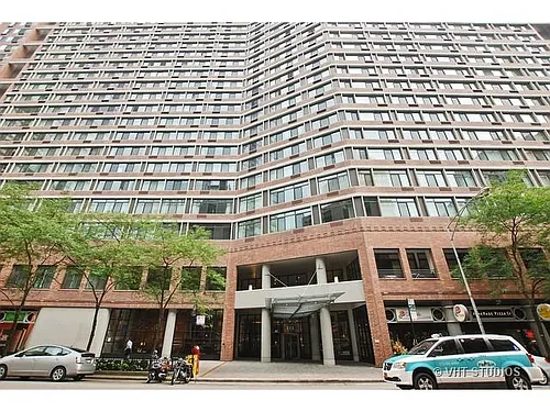 211 E Ohio St #701 Photo 1