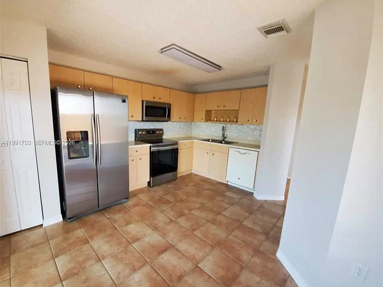 7464 SW 164th Ct #- — Photo 6