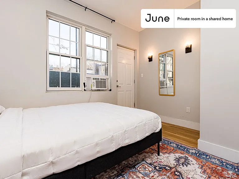 21 Carlton Ave #C — Photo 2