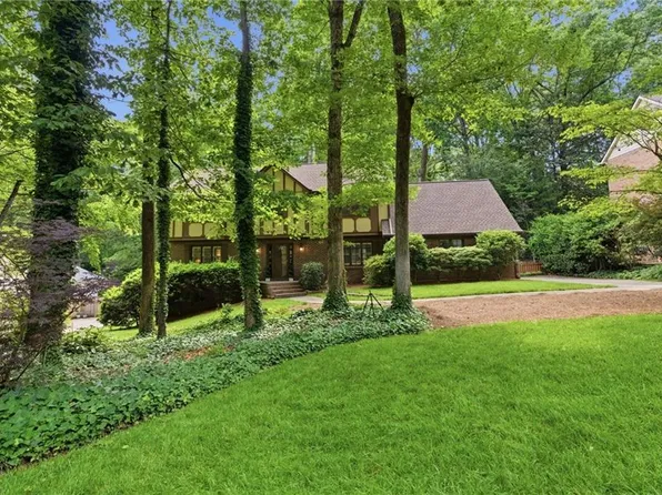 4669 Karls Gate Dr, Marietta, GA 30068