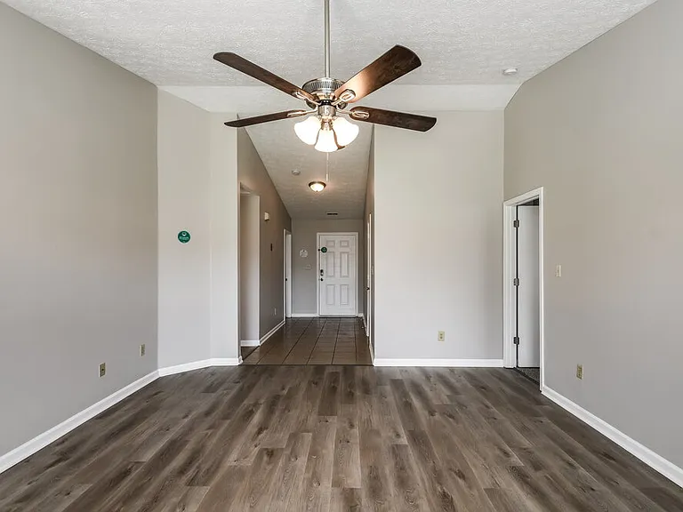 12719 Spurrington Way — Photo 4