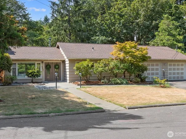 835 SW Marine View Circle, Normandy Park, WA 98166