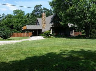 25799 Oakdale Dr, Lebanon, MO 65536
