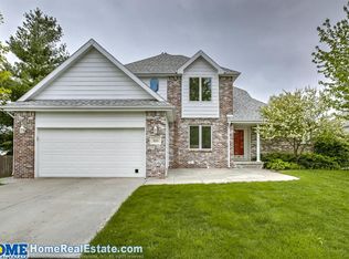 3031 Pointe Cir, Lincoln, NE 68506