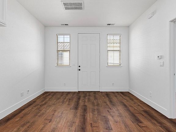 4th image of 1463 Trombetta St