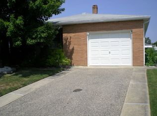 18 Marathon St, Toms River, NJ 08757