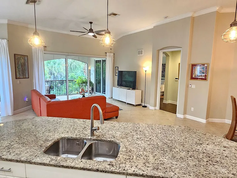 118 Bella Vista Ter #7C — Photo 26