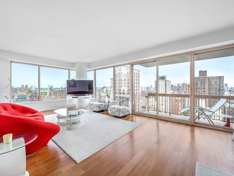 1st image of 200 E 69th St APT 28A
