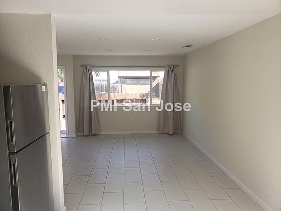 4th image of 1181 Sherwood Ave