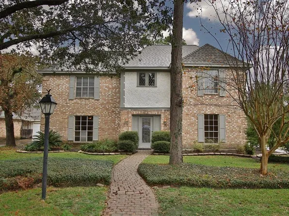 6814 Chancellor Dr, Spring, TX 77379