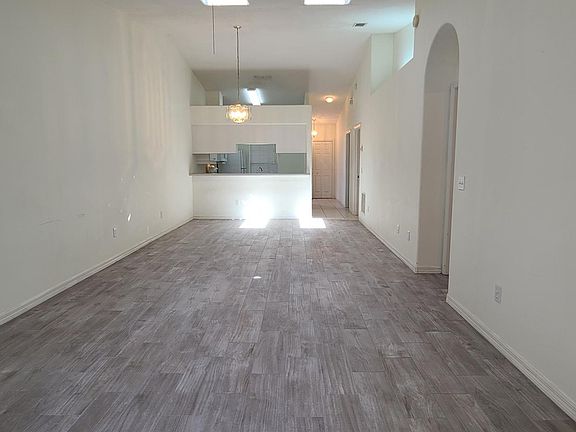 4th image of 3535 Forest Branch Dr