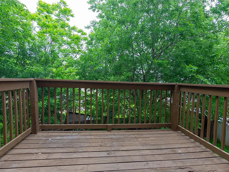 1607 Onion Creek Village Dr #D — Photo 9