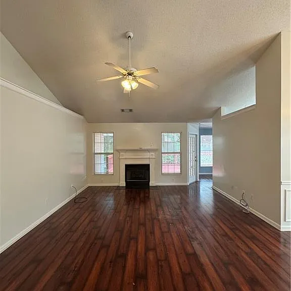 1840 Arborwood Dr — Photo 32