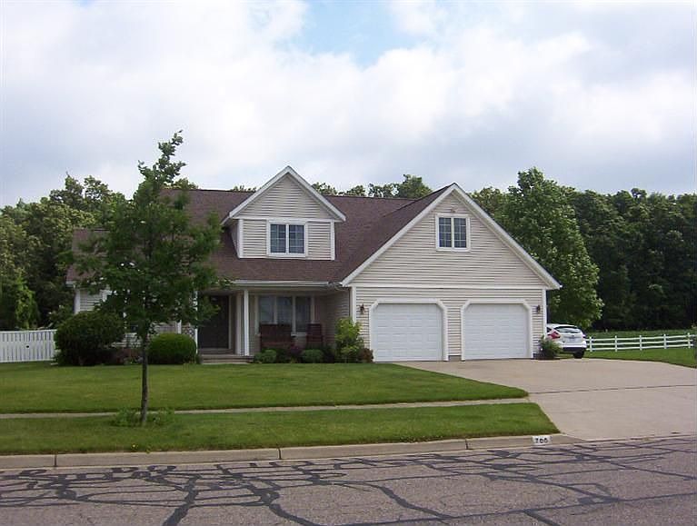 1st image of 700 Cheshire Dr