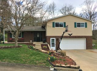 32 Mustang Acres, Parkersburg, WV 26104