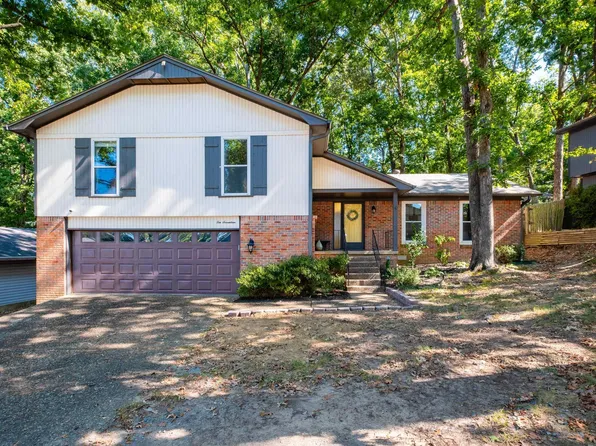 1017 Kings Mountain Dr, Little Rock, AR 72211