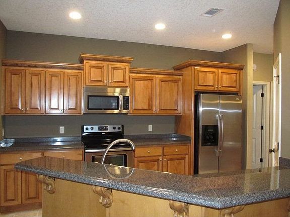 2nd image of 115 Salt Creek Way W